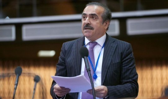 Milli Məclisin töhmət alan sədr müavini istefa ərizəsi yazıb?