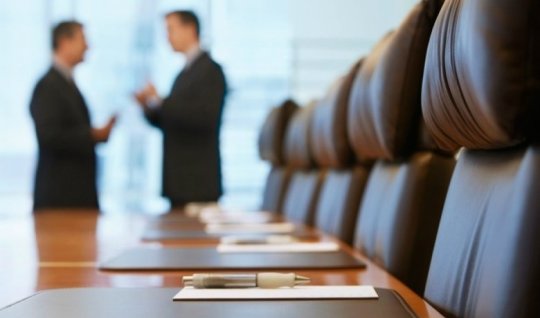 Əmək müqaviləsi üzrə işçinin əsas vəzifələri artırılır