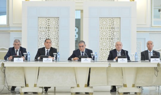 Elektron siqareti&nbsp;qadağan edən qanun&nbsp;bu deputatın təşəbbüsü ilə hazırlanıb