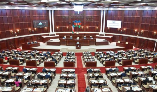Deputatlar daha 11 məsələnin müzakirəsinə TOPLAŞACAQLAR