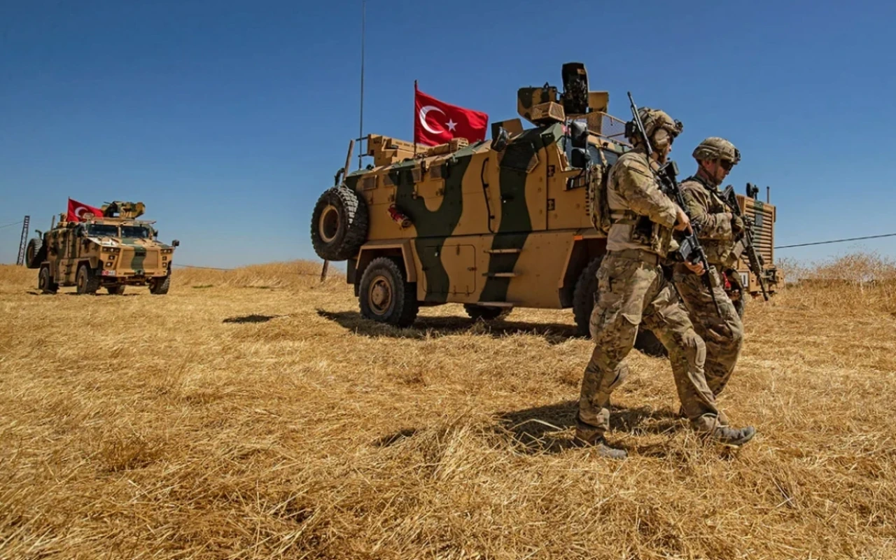 Türk askerleri iki yıl daha Libya'da kalacak