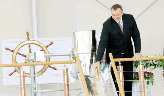 Vüqar Bayramov: Azərbaycan iqtisadiyyatı 22 ildə 4 dəfə böyüyüb