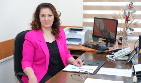 Tələbələrimə Əməkdar jurnalist adı verilib, mən hələ... -&nbsp;MÜSAHİBƏ