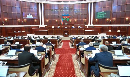 Milli Məclisdə kadr və struktur dəyişikliyi