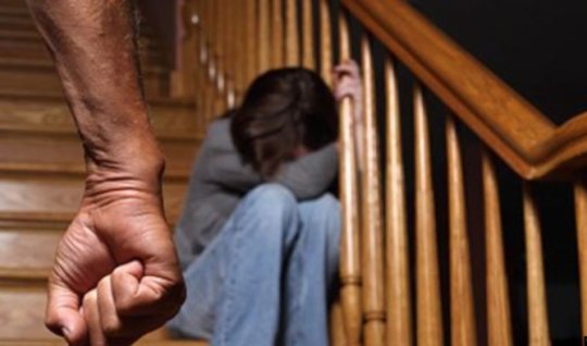 Məişət zorakılığından zərər çəkən şəxslər bu rüsumlardan azad edilir