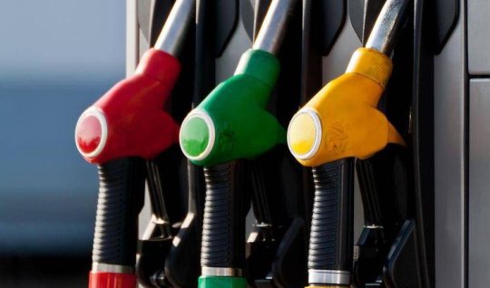The price of gasoline 5 qəpik WAS INCREASED