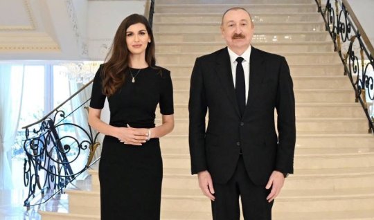 Prezidentdən müsahibə alan jurnalist: &ldquo;Əvvəldə həyəcanlı idik&rdquo; -&nbsp;Elmira Musazadə kimdir? - FOTOLAR