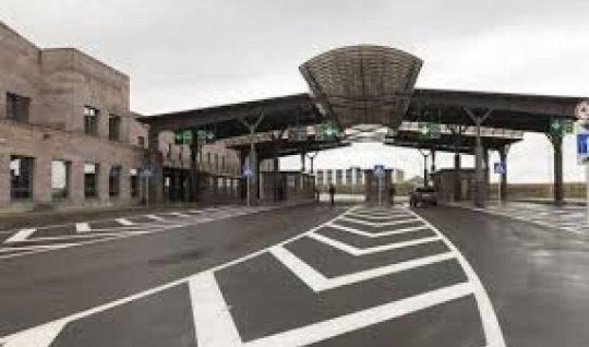 Ermənistan Naxçıvanla sərhəddə gömrük postu tikəcək