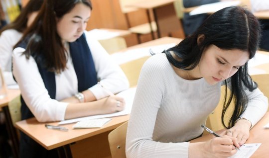 В Армении школьники выбирают азербайджанский язык