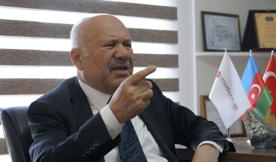 Deputatdan təcili yardım rəisinə&nbsp;etiraz:&nbsp;Bu çıqqılı padişahın ucbatından...