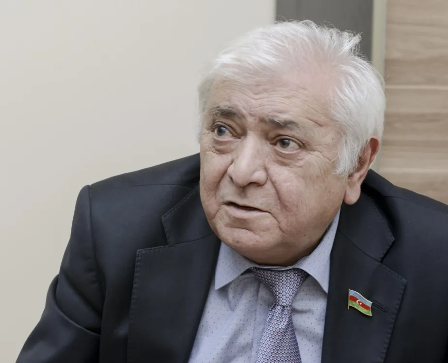 Ramiz Mehdiyevin evindən tapılan pulla 10&nbsp;film çəkmək olardı - Deputat