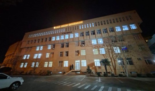 Bağlanan özəl universitetin binası BDU-ya verildi