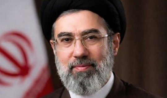 مجتبی خامنه‌ای رسماً رهبر معظم ایران اعلام شد