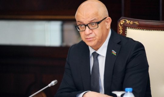 Rusiya Ter-Petrosyaı birləşdirici fiqura çevirmək istəyir - Sahib Alıyev