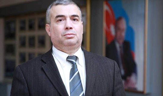 Keçmiş mətbuat katibi vəfat etdi