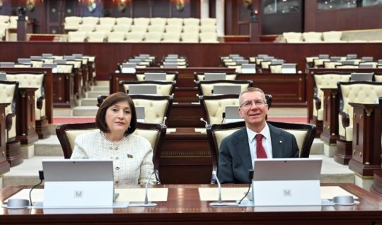 Latviya Prezidenti Milli Məclisdə olub