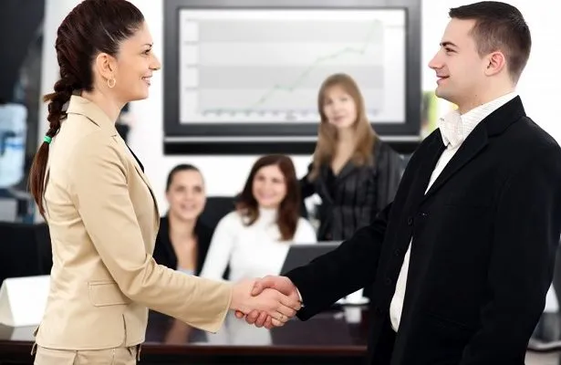 Azərbycanda qadınlar kişilər qədər maaş alacaq