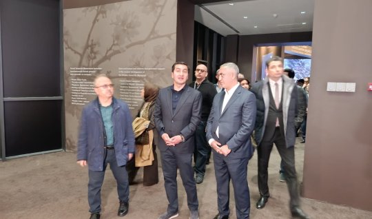 Xarici səfirlər Xocalı soyqırımı Memorial Kompleksində - FOTO
