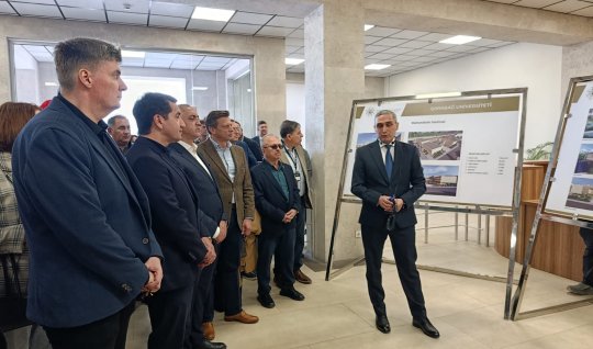 Diplomatlar Qarabağ Universiteti ilə tanış olublar - FOTO