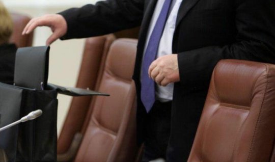 Pensiyaya çıxarkən 6 qat maaş alacaqlar