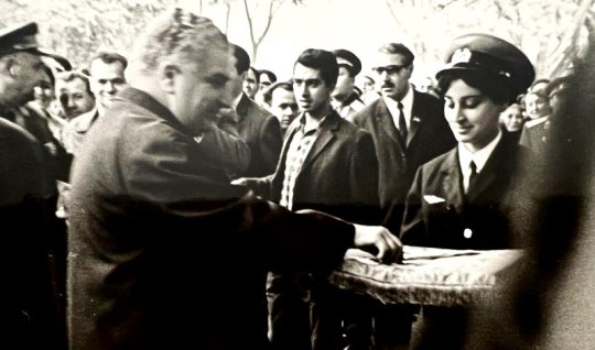 Bir şəklin tarixçəsi: Vəli Axundovun kəsdiyi lent Bakıya yeni dövr gətirdi