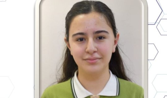 İmtahanda maksimal bal toplayan Ayişənin FOTOSU