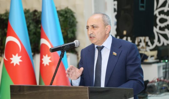 آنها امروز نیز ارمنستان را با سلاح تامین می کنند - اعتراض