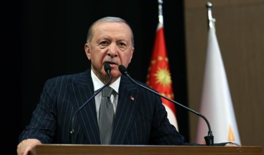 3 belediye başkanı AKP'ye katıldı