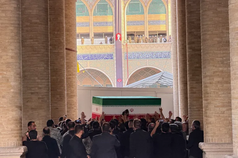 مراسم وداع با خامنه ای آغاز شد - عکس