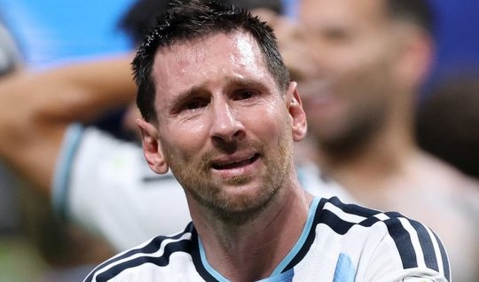 Messi explains why he cried
