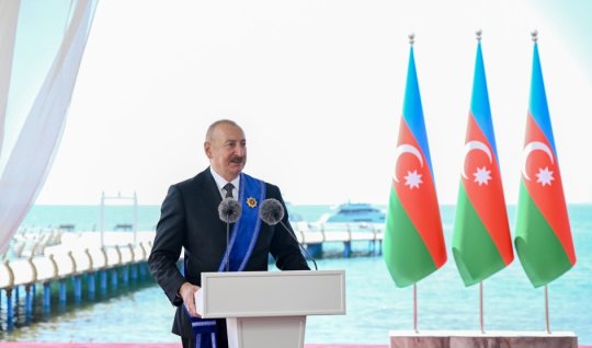 Tarixin axarını yalnız böyük liderlər dəyişir