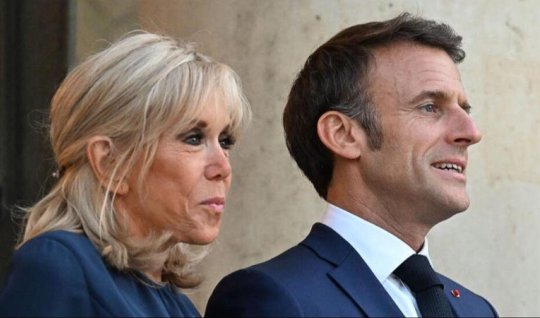How was Macron's wife in her youth? - Her new photo has been released