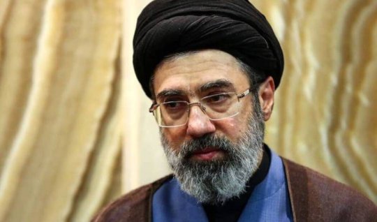 خامنه‌ای پس از پنج ماه برای اولین بار در ویدئو دیده شد - ویدئو