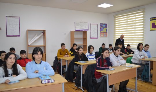 Bu ölkədə hər 15 nəfərdən biri&nbsp;Azərbaycan dilində danışır