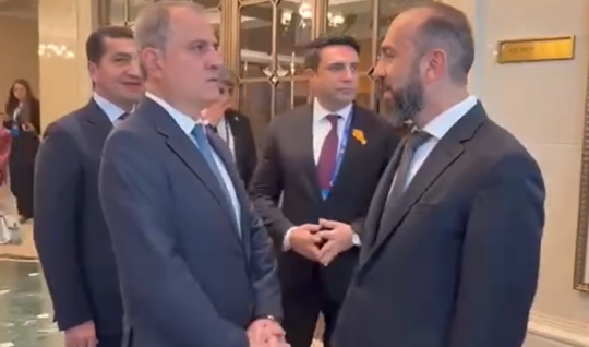 Ceyhun Bayramov ve Ararat Mirzoyan görüştü - VİDEO