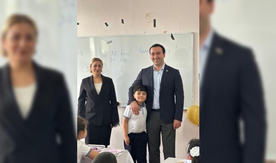 Deputat&nbsp;Mahir Süleymanlı Şabranda birinci sinif şagirdləri ilə görüşüb