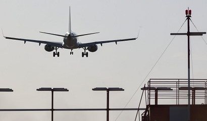 Rusya'da insansız hava aracı saldırıları nedeniyle 400'den fazla uçuş ertelendi