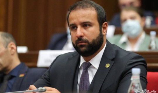 Փաշինյանի կուսակցությունը պատրաստվում է պատգամավորին հեռացնել իր շարքերից