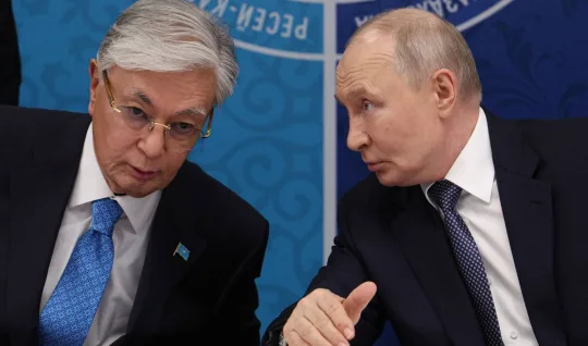 Tokayev, Putin'i Ukrayna'daki savaşı dondurmaya çağırdı
