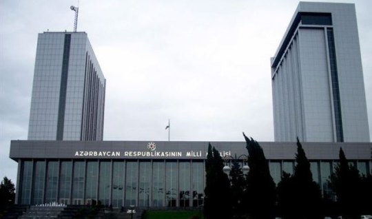 Korrupsiya barədə məlumat verənlərin müdafiəsi üçün yeni qanun hazırlanıb