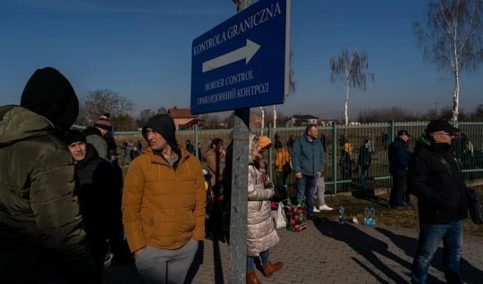 Azərbaycanlılar da Kiyevi tərk edirlər