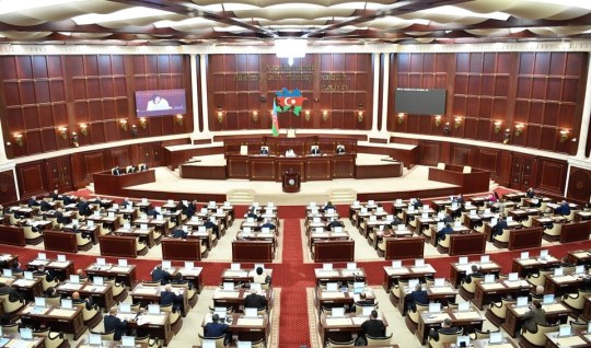 Parlamentdə 12 məsələ müzakirə olunacaq - YENİLƏNİB