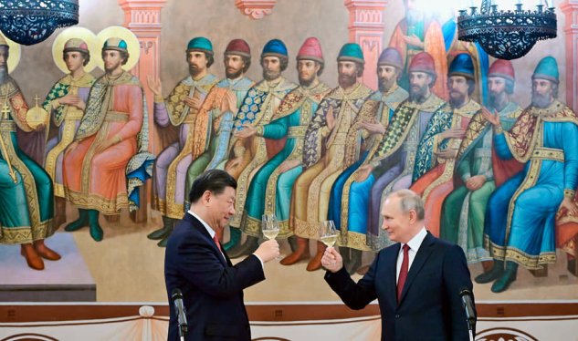 Putin Çin liderinin şərəfinə sağlıq dedi - VİDEO