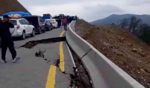 Laçın yolu çökdü – FOTO
