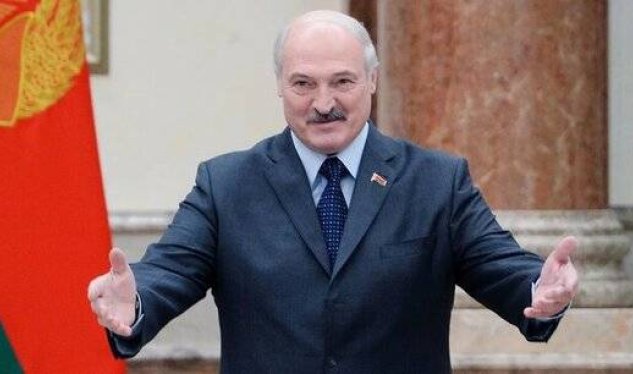 Lukaşenkonun rəsmi qarşılanma mərasimi olub