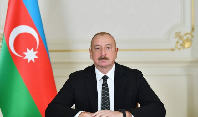 Prezident Heydər Əliyev Fondunun əməkdaşlarını təltif etdi