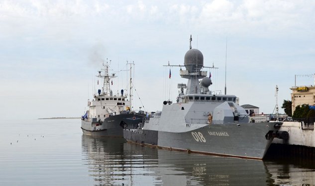 Rusiya hərbi gəmiləri Bakı limanını tərk edib