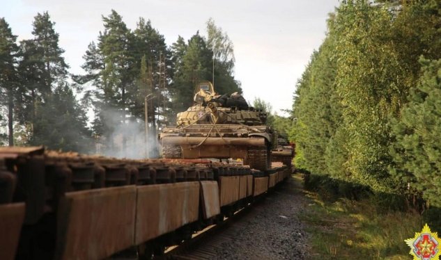 Belarus tankları Ukrayna SƏRHƏDİNDƏ