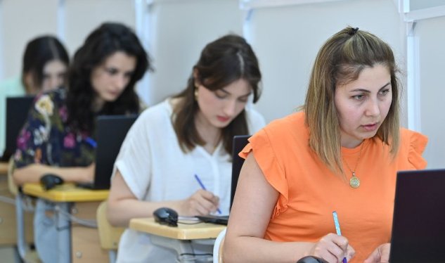 Sertifikasiyadan yüksək bal toplamış müəllim bu qədər maaş alacaq - RƏSMİ