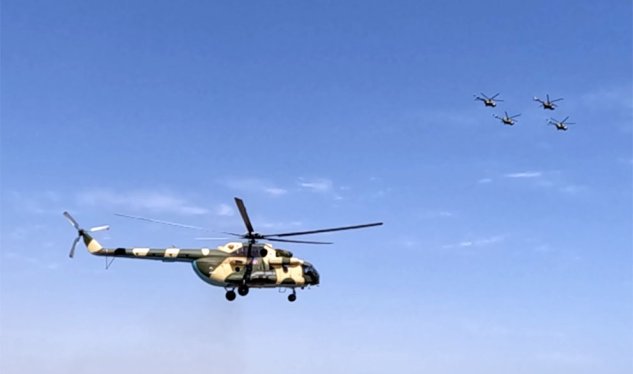 Ordumuz helikopterləri havaya qaldırdı - VİDEO 